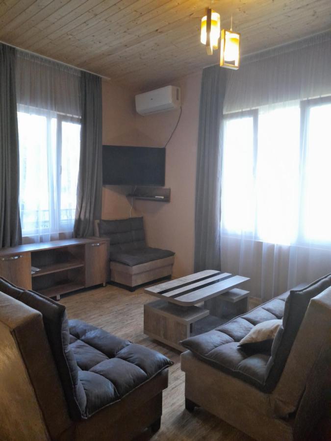 Lela Guest House Μέστια Εξωτερικό φωτογραφία