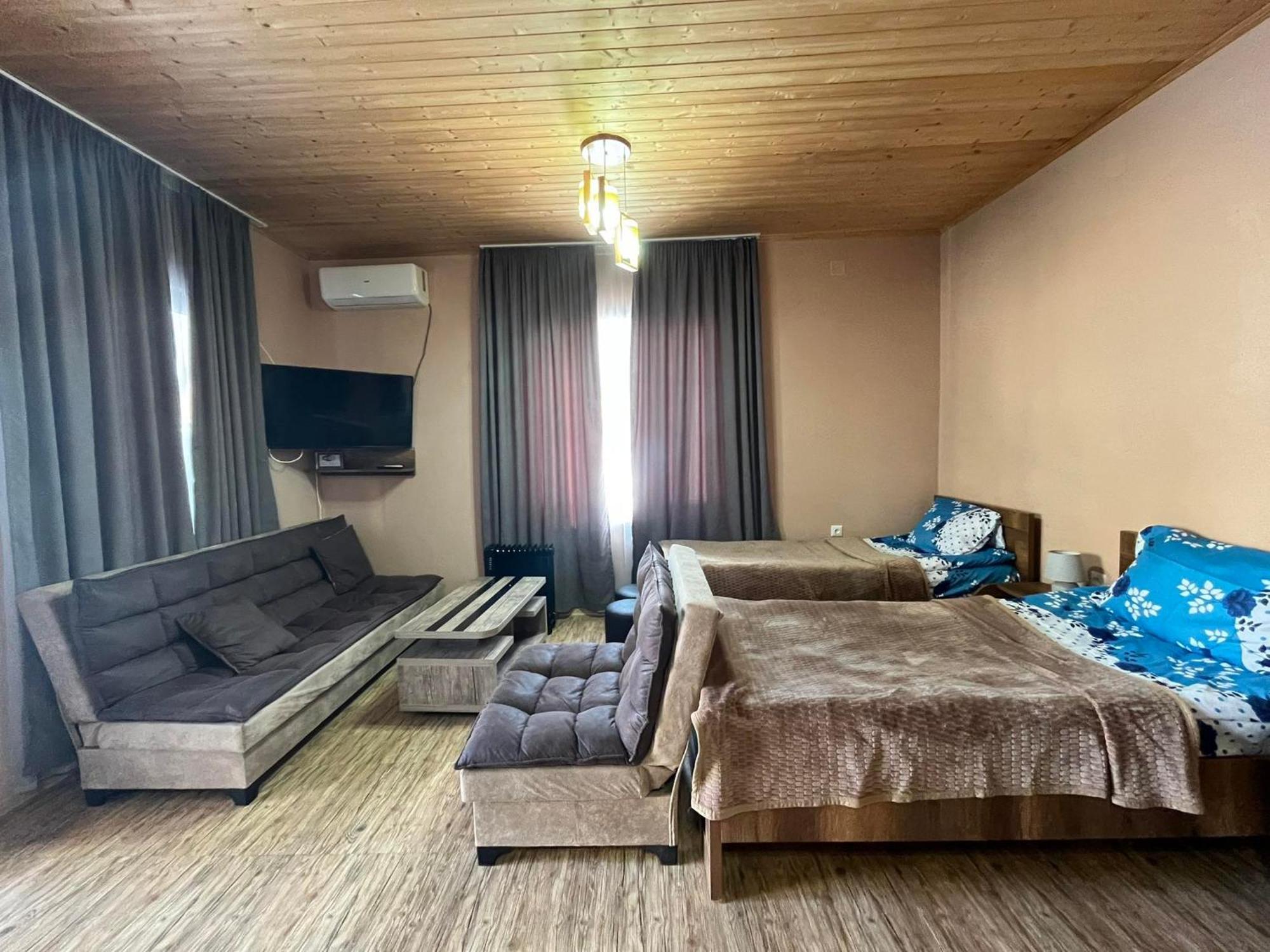 Lela Guest House Μέστια Εξωτερικό φωτογραφία